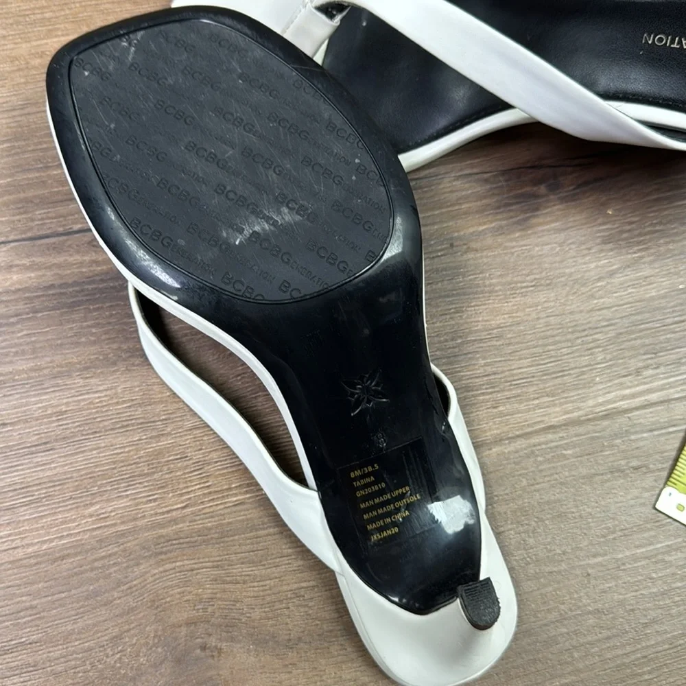 Sandals - Picture 7 of 11